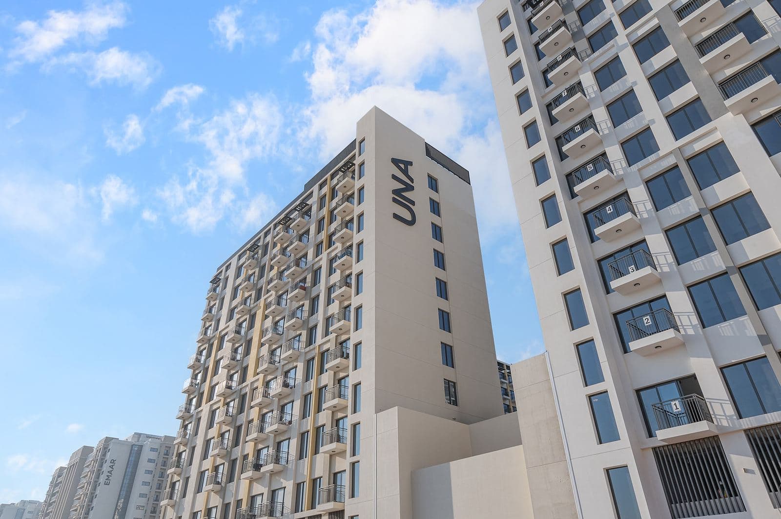 Una Apartments, Town Square, Dubai
