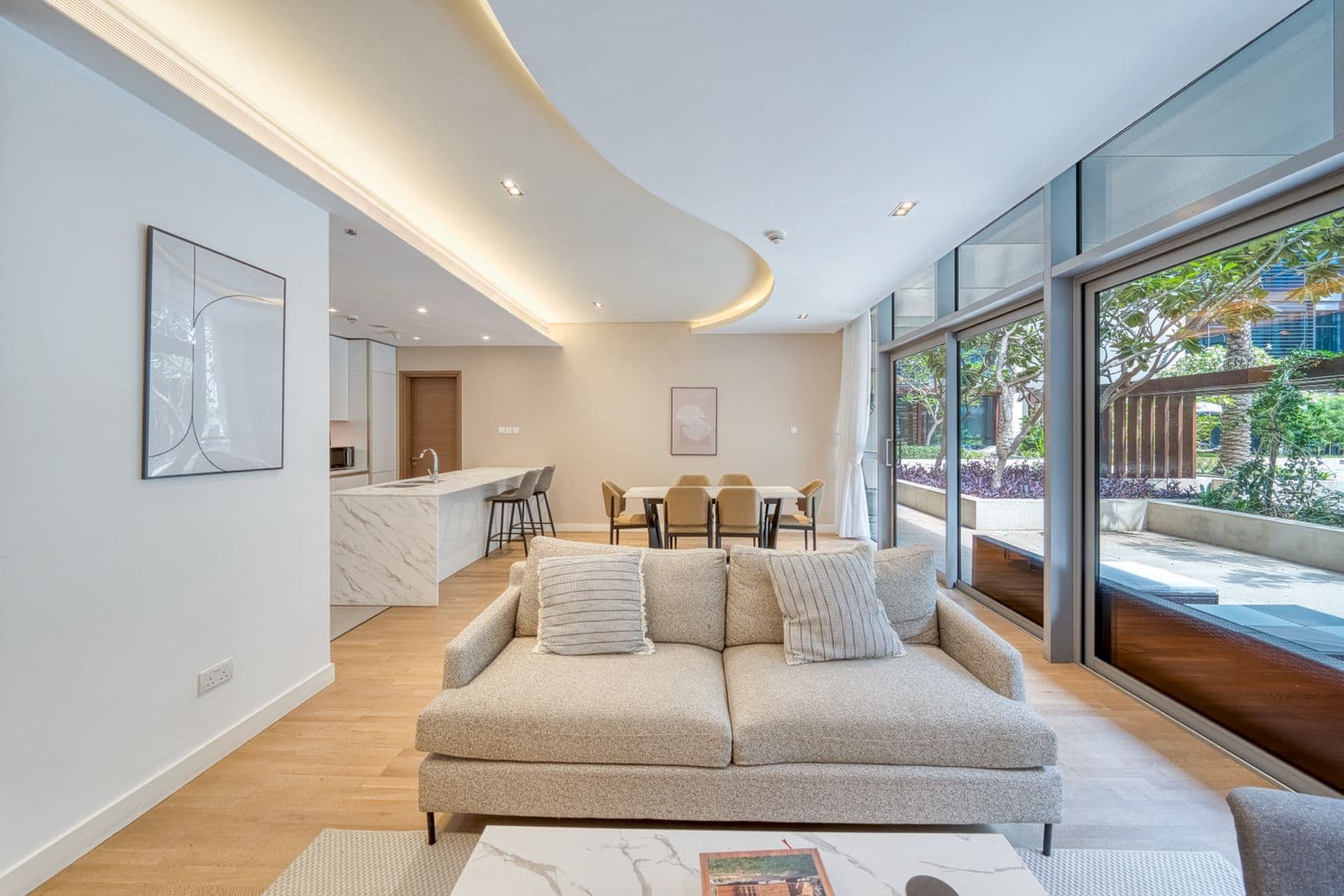 Villa, City Walk, photo 1